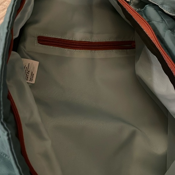 KAVU Original Rope Quilted Puff Sling Pack with Adjustable Rope Shoulder Strap - Picture 5 of 7